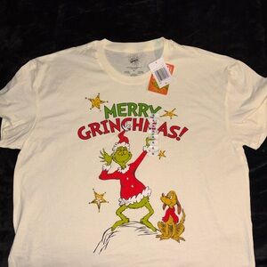 Dr. Seuss Grinch 'Merry Grinchmas' Short Sleeve Tee - Cream